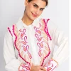 Camisa bordada muy diferente buganvilla