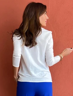 Camisa de Viscosa Blanca – Elegancia y Comodidad Todo el Día