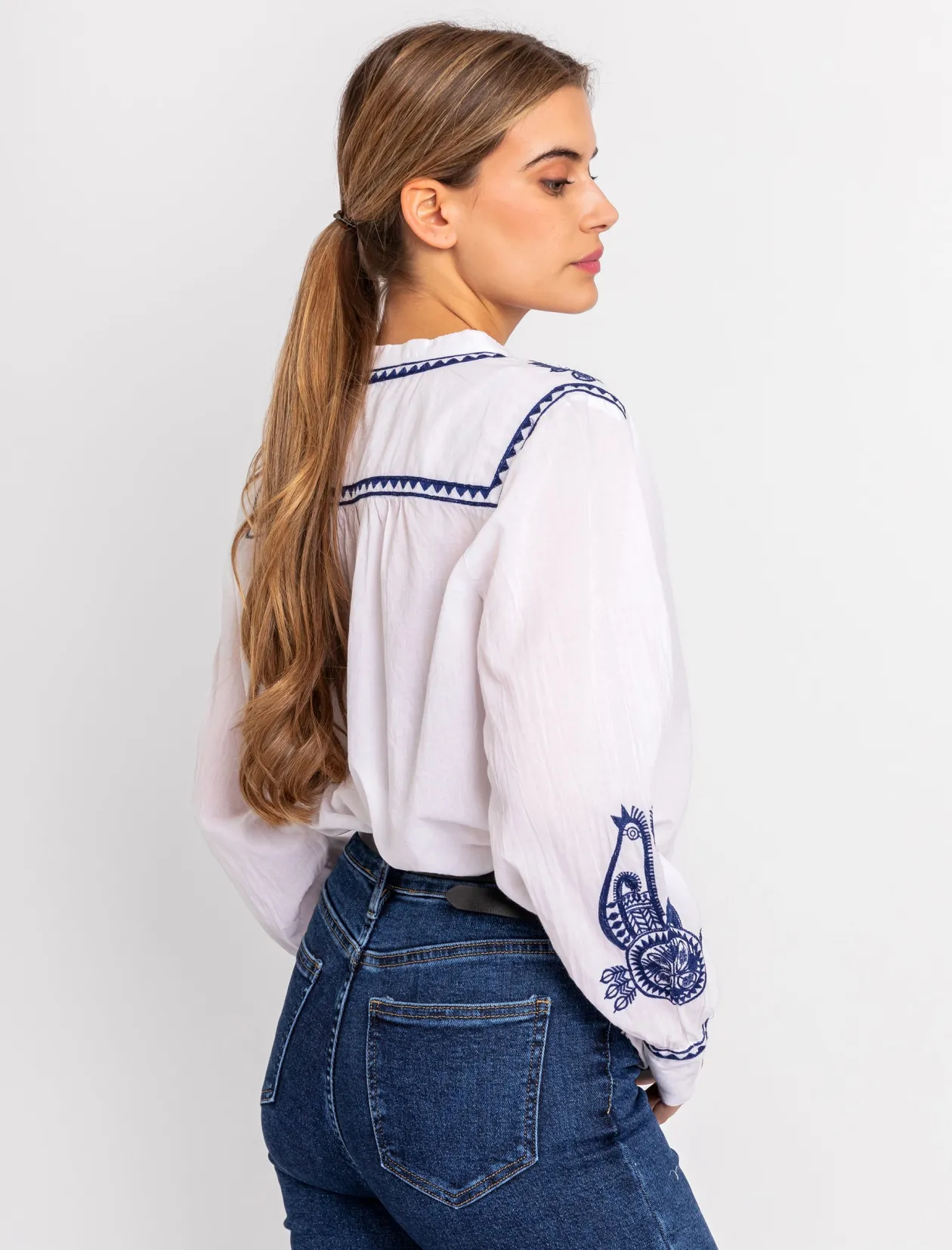 Camisa mangas especiales