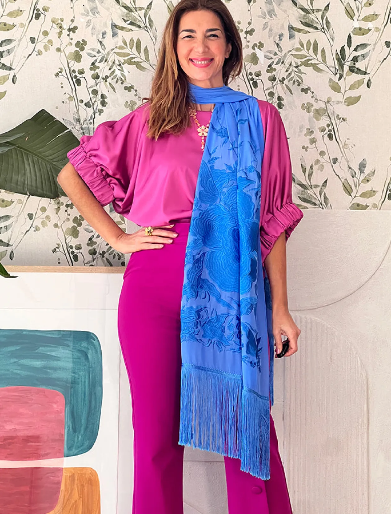 CHAL BORDADO MARAVILLOSO AZUL ROYAL