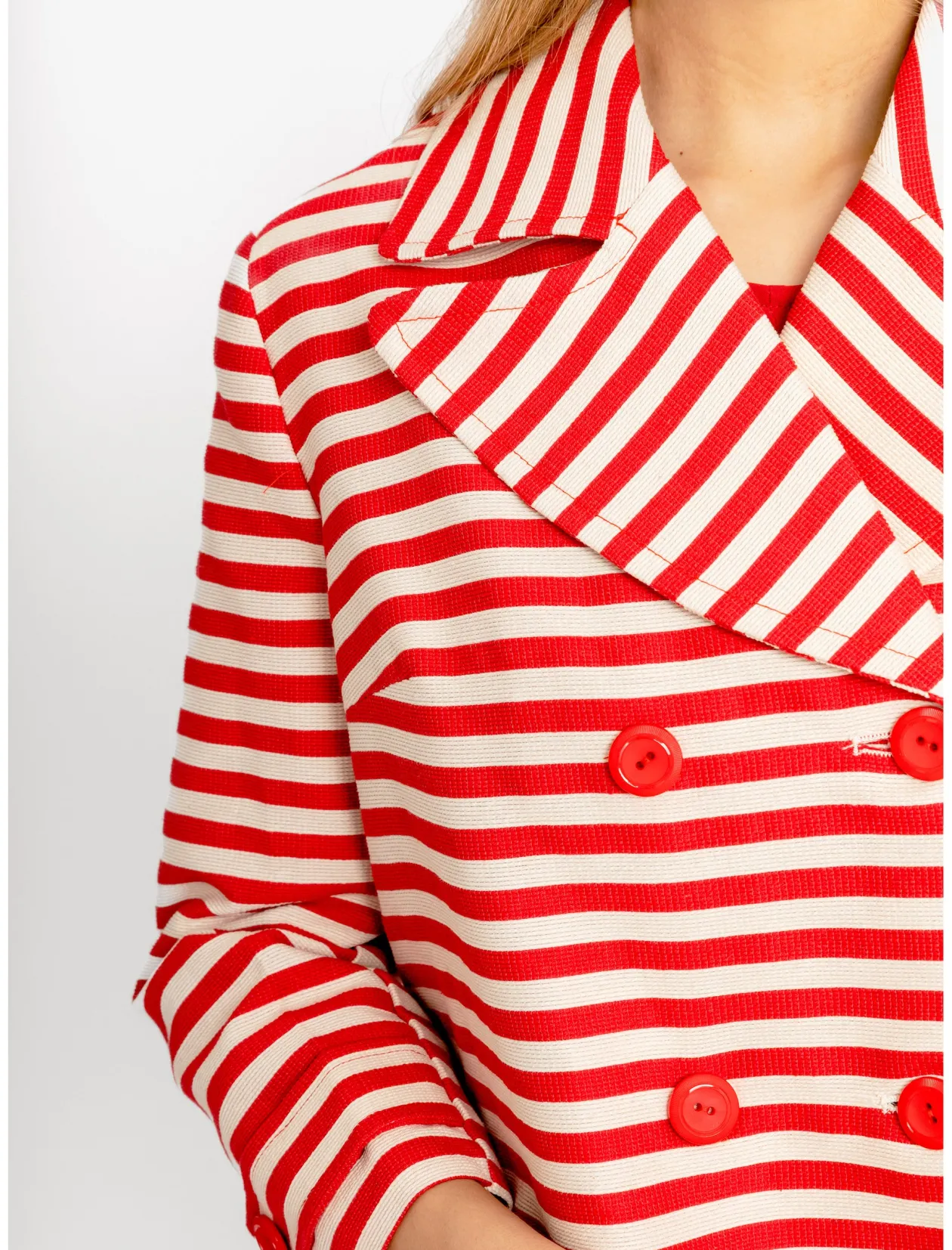 Chaqueta superbonita rayas rojas