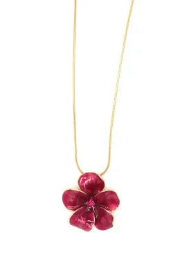 Collar flor fresa
