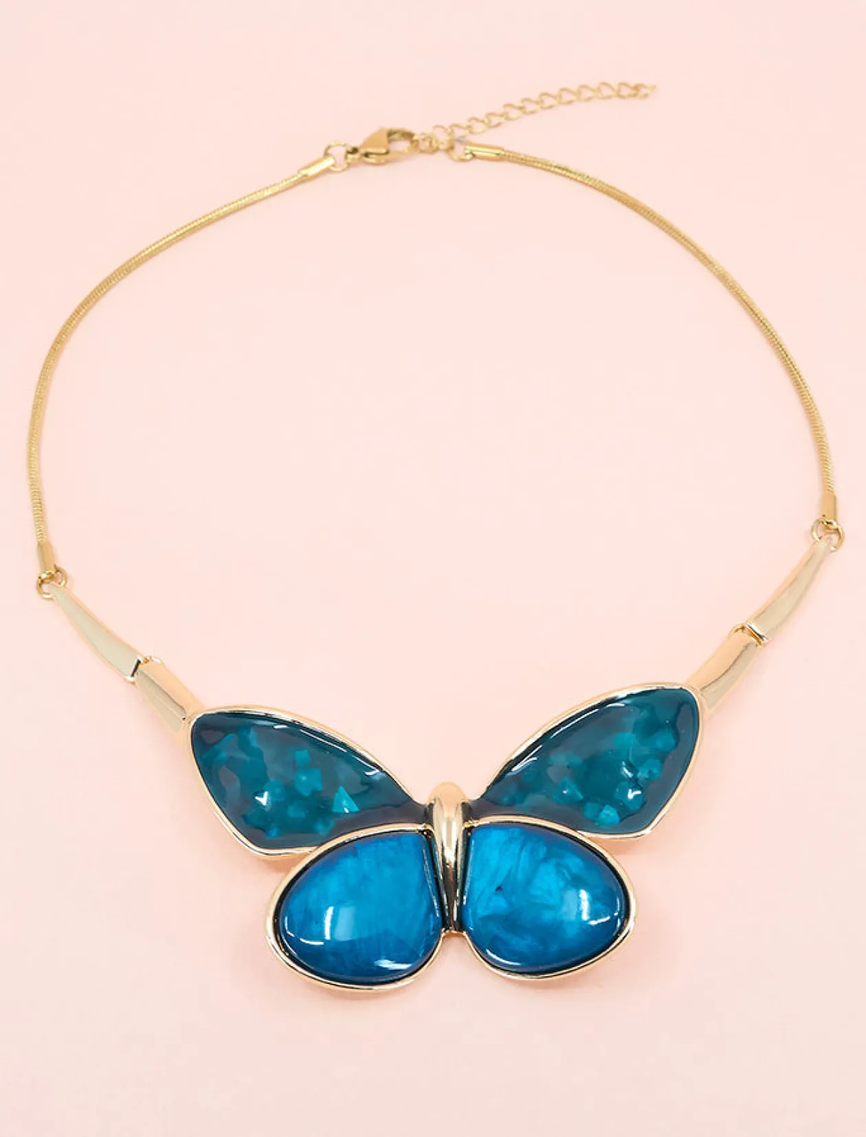 Collar mariposa chic verde