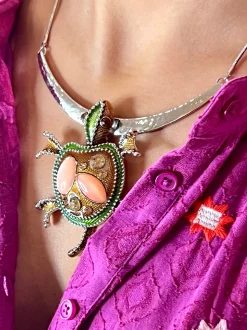 Collar Tortuga Chic