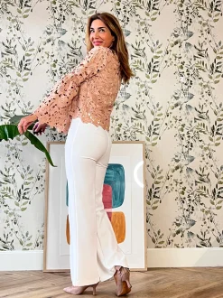 Cuerpo Superdivino de encaje maquillaje