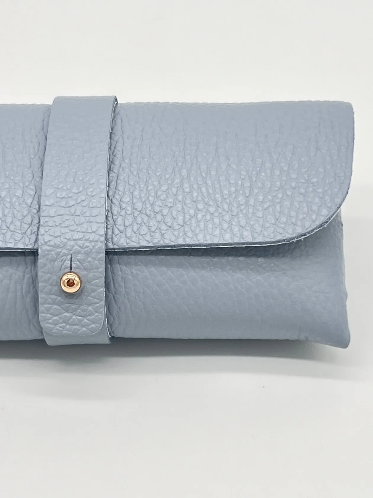 Funda de gafas de piel celeste