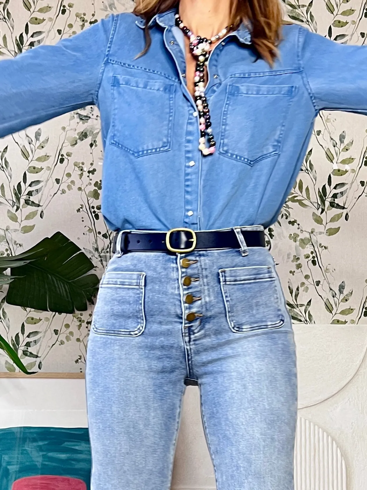 Jeans más bolsillos claro