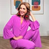 Total look camisa ideal con pantalón cargo